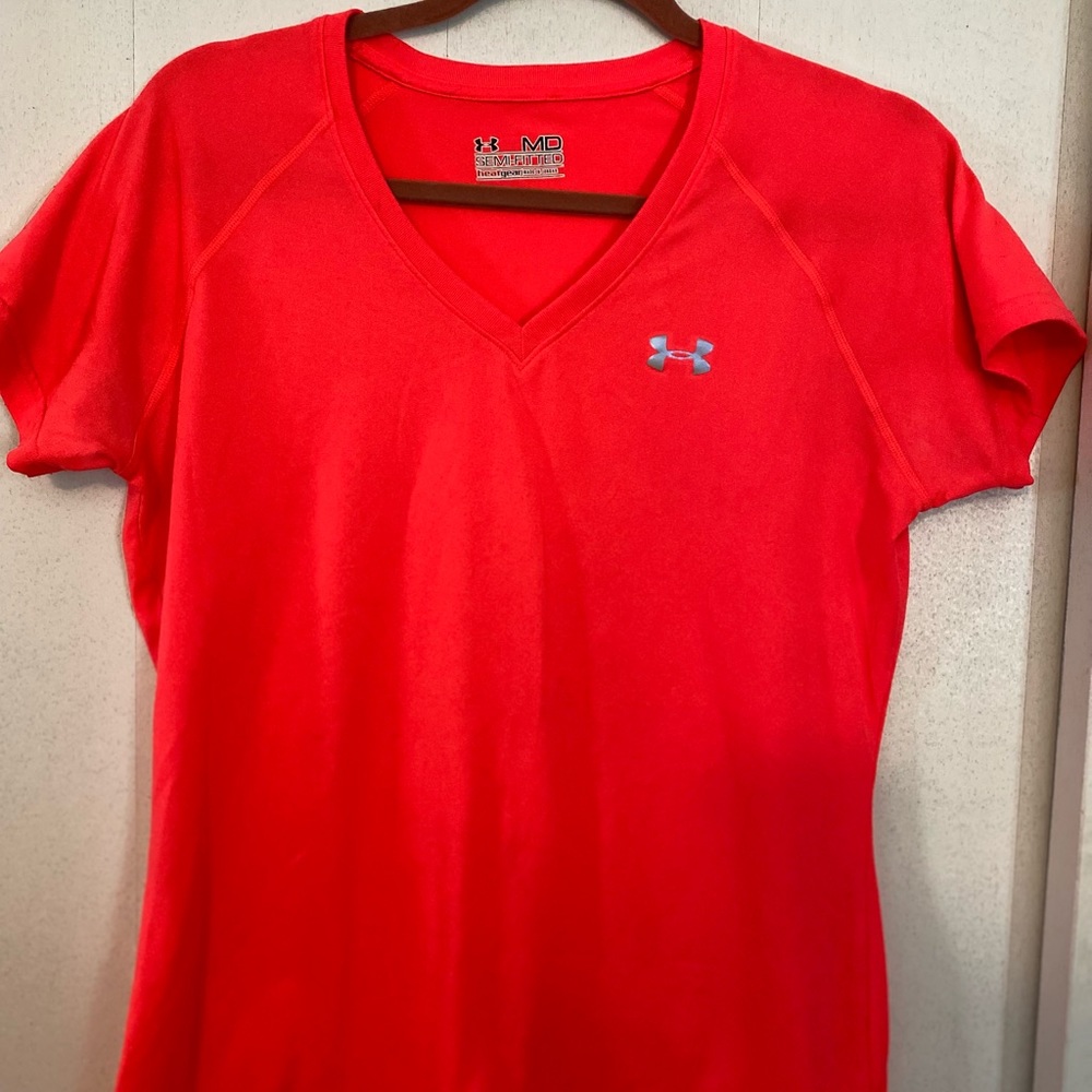 Under Armor Hot Pink VNeck Dry Fit Tshirt
